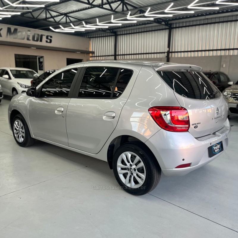 SANDERO 1.0 EXPRESSION 12V FLEX 4P MANUAL - 2020 - CANOAS