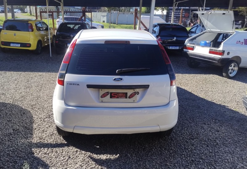 FIESTA 1.0 MPI PERSONNALITÉ 8V FLEX 4P MANUAL - 2013 - CAXIAS DO SUL