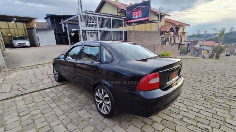 VECTRA 2.2 SFI GLS 16V GASOLINA 4P MANUAL - 2000 - CAXIAS DO SUL