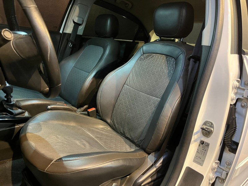 PRISMA 1.4 MPFI LTZ 8V FLEX 4P MANUAL - 2017 - ANTôNIO PRADO