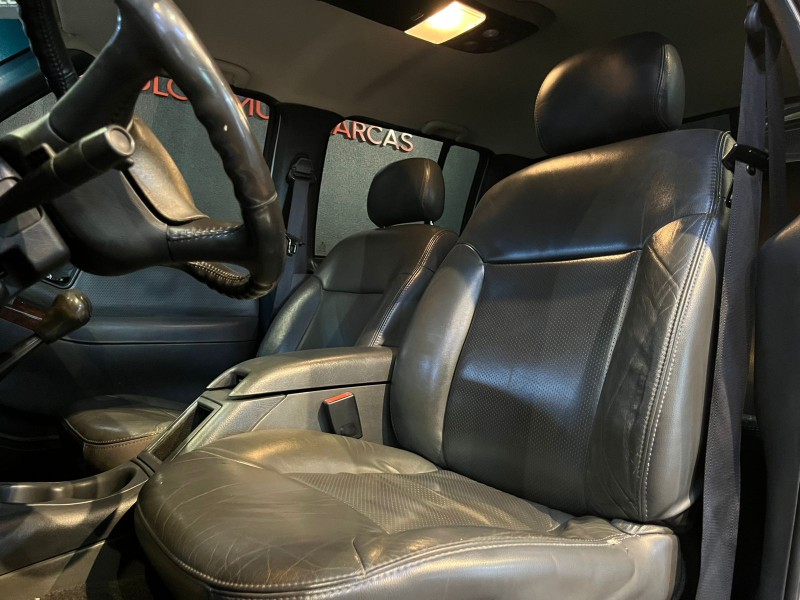 S10 2.8 EXECUTIVE 4X4 CD 12V TURBO INTERCOOLER DIESEL 4P MANUAL - 2011 - ANTôNIO PRADO