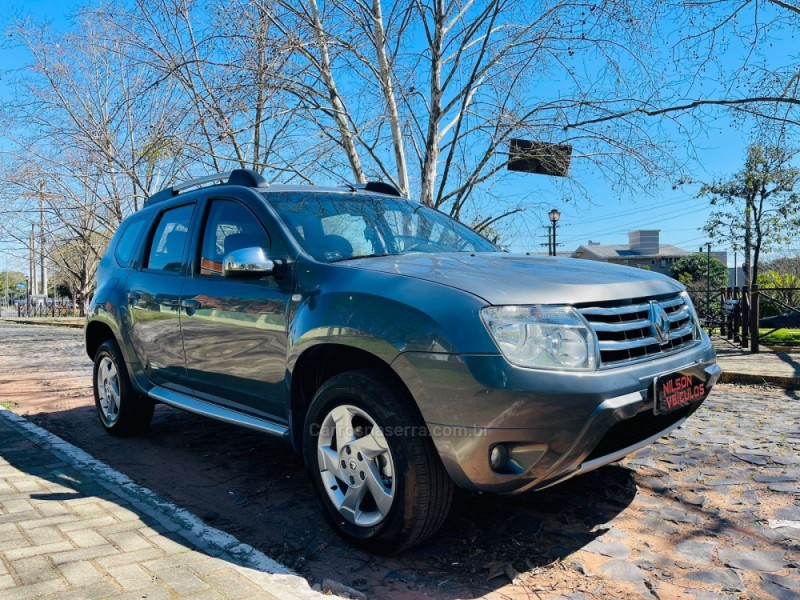 DUSTER 1.6 DYNAMIQUE 4X2 16V FLEX 4P MANUAL - 2013 - NOVO HAMBURGO
