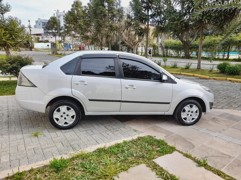 FIESTA 1.0 MPI SEDAN 8V FLEX 4P MANUAL - 2013 - FARROUPILHA