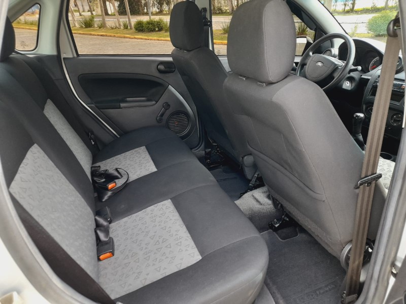 FIESTA 1.0 MPI SEDAN 8V FLEX 4P MANUAL - 2013 - FARROUPILHA