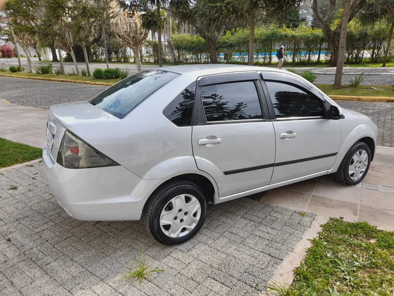 FIESTA 1.0 MPI SEDAN 8V FLEX 4P MANUAL - 2013 - FARROUPILHA