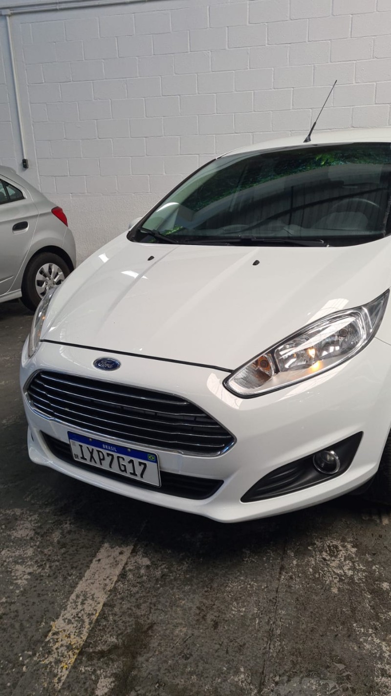FIESTA 1.6 TITANIUM HATCH 16V FLEX 4P AUTOMÁTICO - 2017 - CAXIAS DO SUL