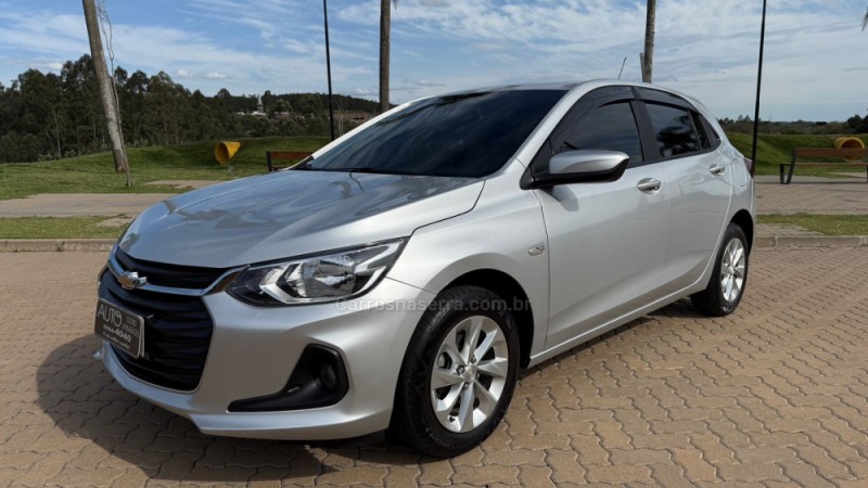 ONIX 1.0 LTZ 12V TURBO FLEX 4P MANUAL - 2021 - DOIS IRMãOS