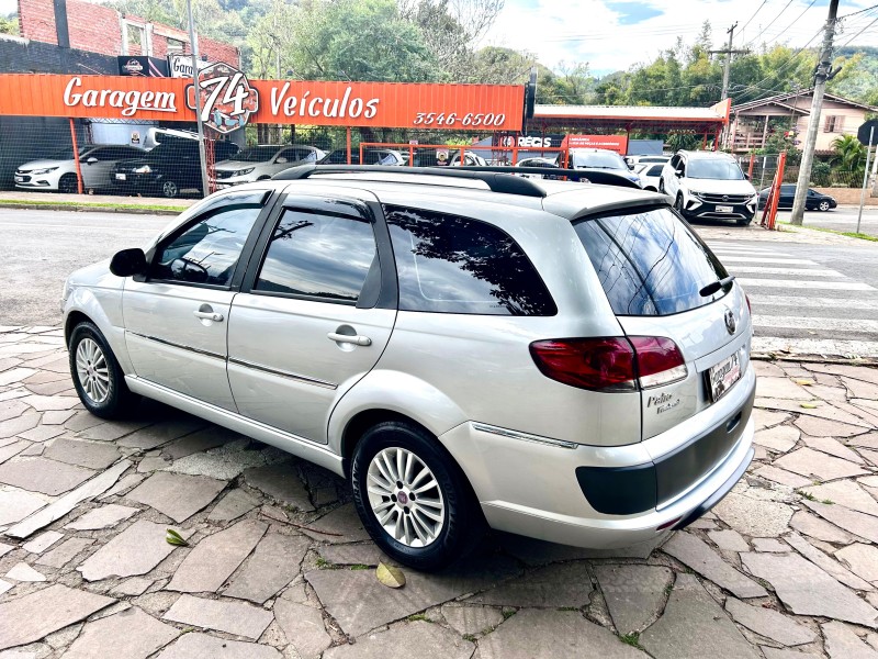 PALIO 1.4 MPI ATTRACTIVE WEEKEND 8V FLEX 4P MANUAL - 2012 - TRêS COROAS