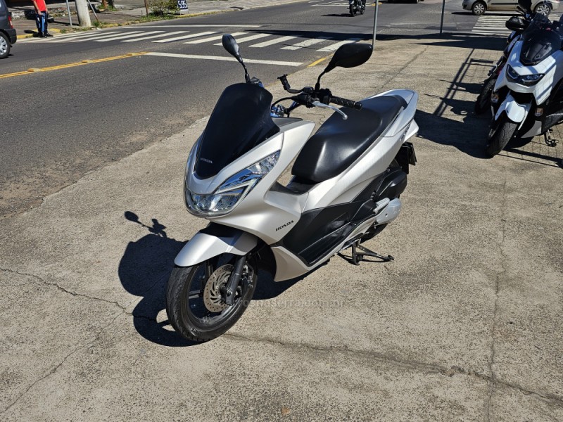 PCX 150 - 2018 - CAMPO BOM
