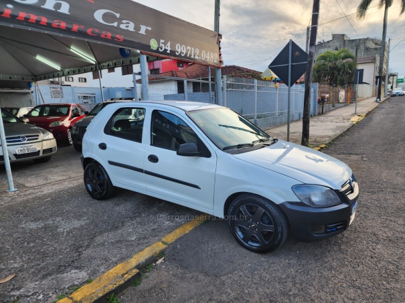 CELTA 1.0 MPFI LIFE 8V FLEX 4P MANUAL - 2010 - VACARIA