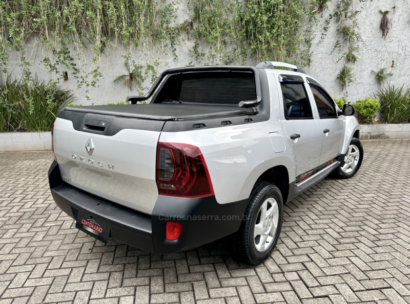DUSTER OROCH 1.6 16V FLEX EXPRESSION 4P MANUAL - 2019 - SAPIRANGA