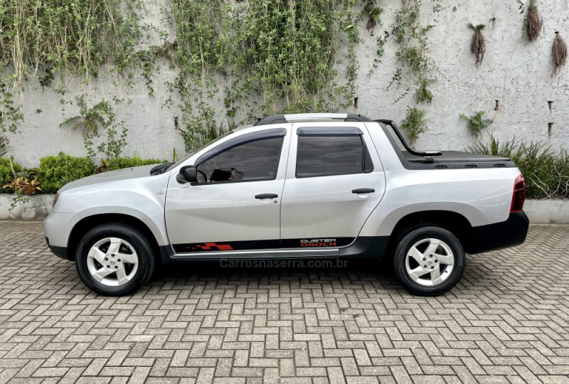 DUSTER OROCH 1.6 16V FLEX EXPRESSION 4P MANUAL - 2019 - SAPIRANGA
