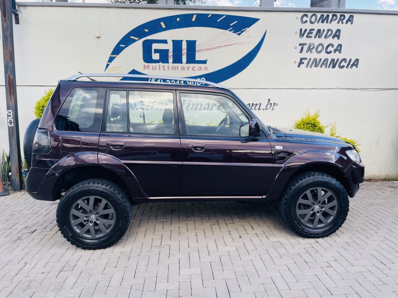 PAJERO TR4 2.0 4X4 16V 140CV FLEX 4P MANUAL - 2012 - CAXIAS DO SUL