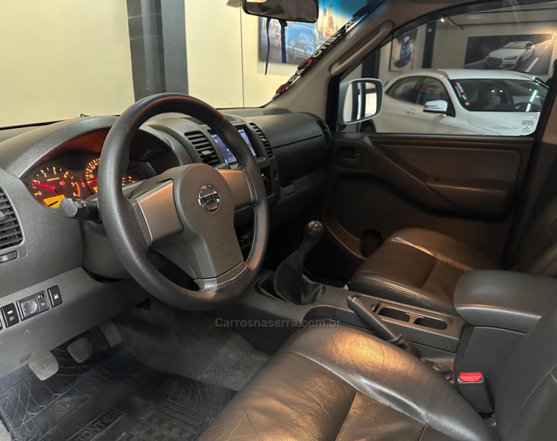 FRONTIER 2.5 XE 4X4 CD TURBO ELETRONIC DIESEL 4P MANUAL - 2013 - NOVO HAMBURGO
