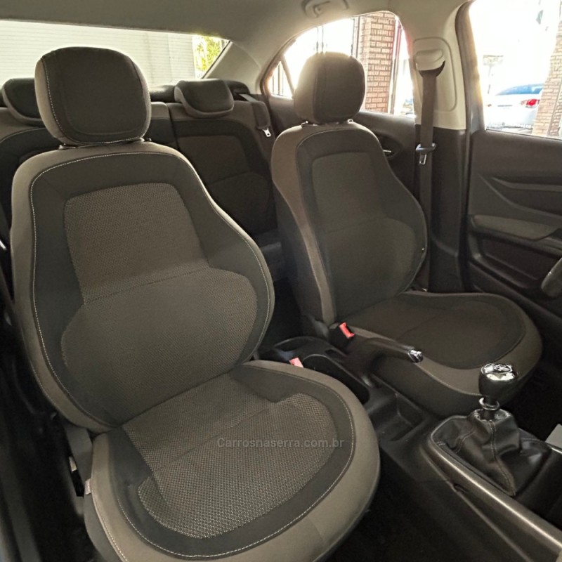 PRISMA 1.0 MPFI LT 8V FLEX 4P MANUAL - 2014 - VACARIA