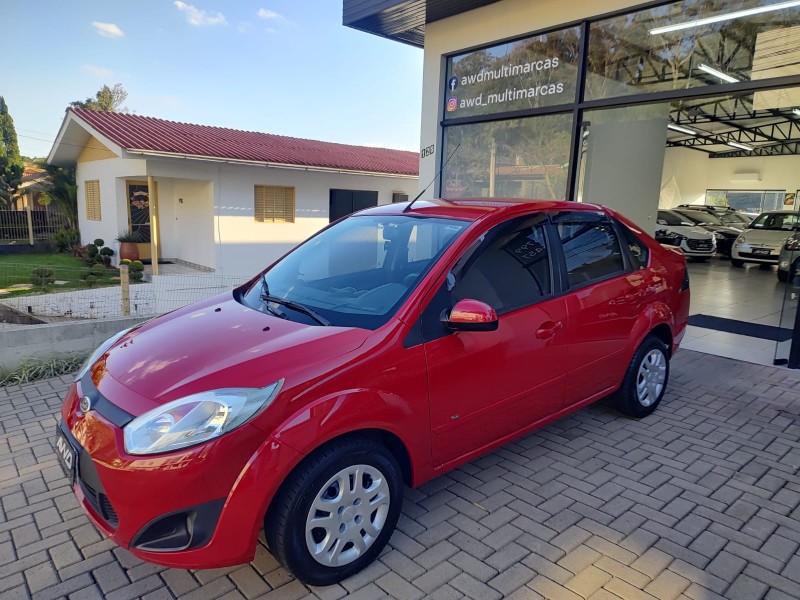 FIESTA 1.6 ROCAM SE SEDAN 8V FLEX 4P MANUAL - 2014 - LAJEADO