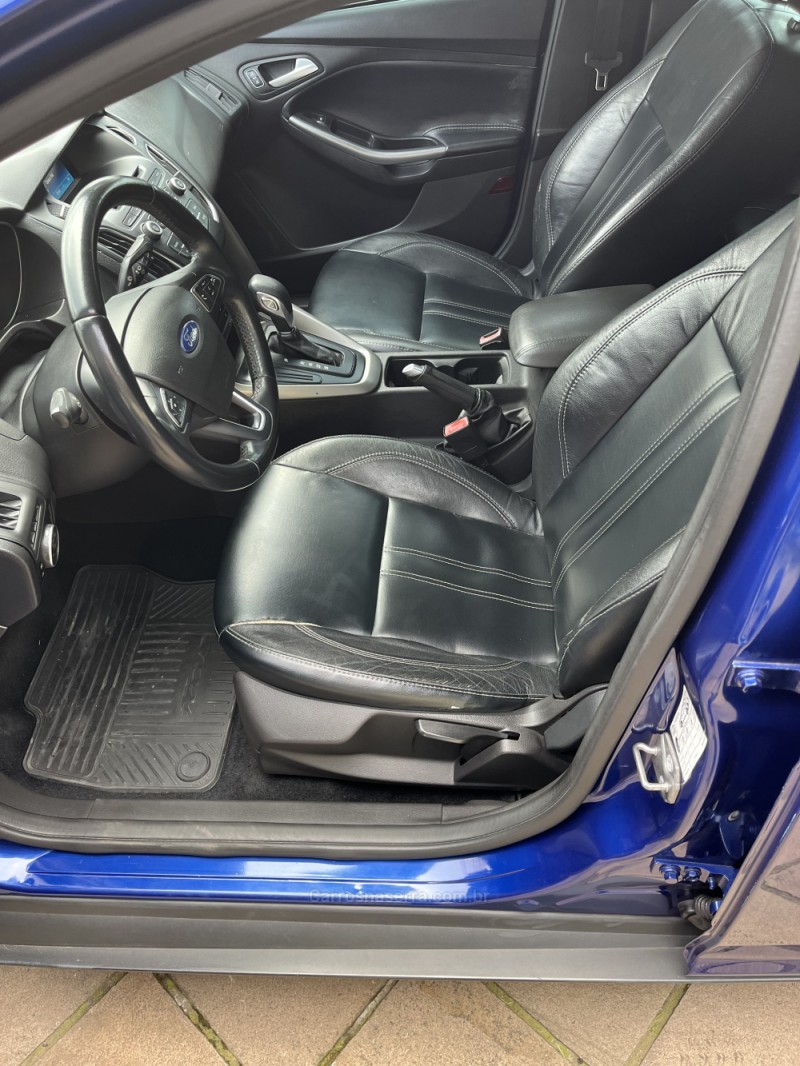 FOCUS 2.0 16V FLEX 4P AUTOMÁTICO - 2017 - FARROUPILHA