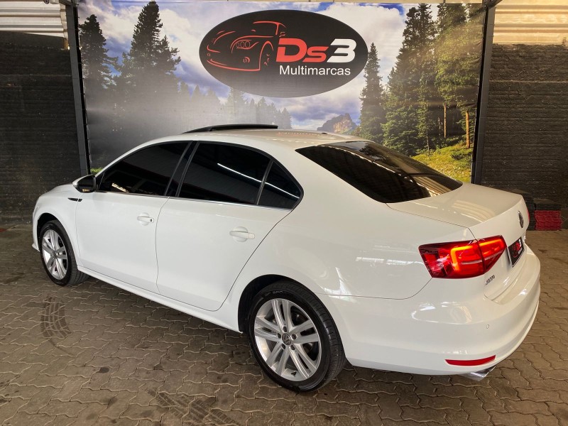 JETTA 2.0 TSI HIGHLINE 211CV GASOLINA 4P TIPTRONIC - 2017 - CAXIAS DO SUL
