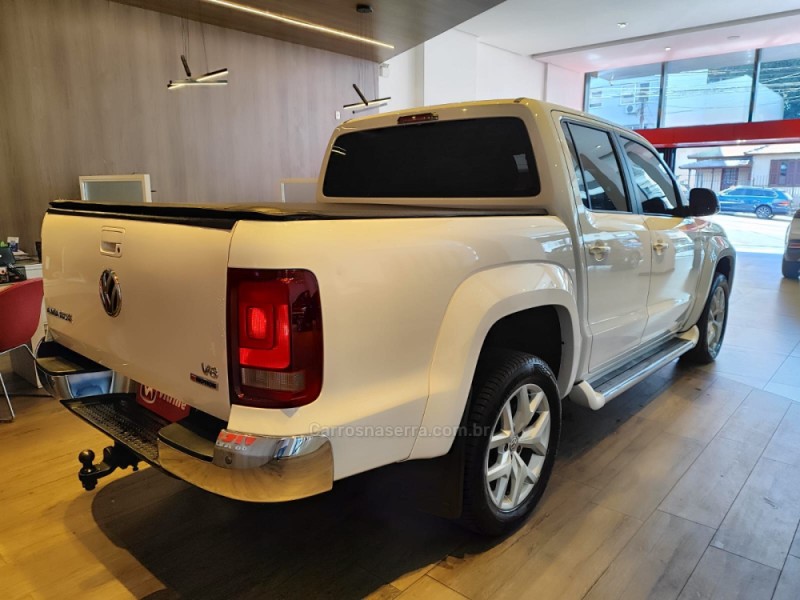 AMAROK 3.0 V6 TDI HIGHLINE CD DIESEL 4MOTION AUTOMÁTICO - 2019 - ERECHIM