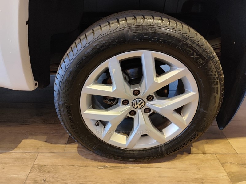 AMAROK 3.0 V6 TDI HIGHLINE CD DIESEL 4MOTION AUTOMÁTICO - 2019 - ERECHIM