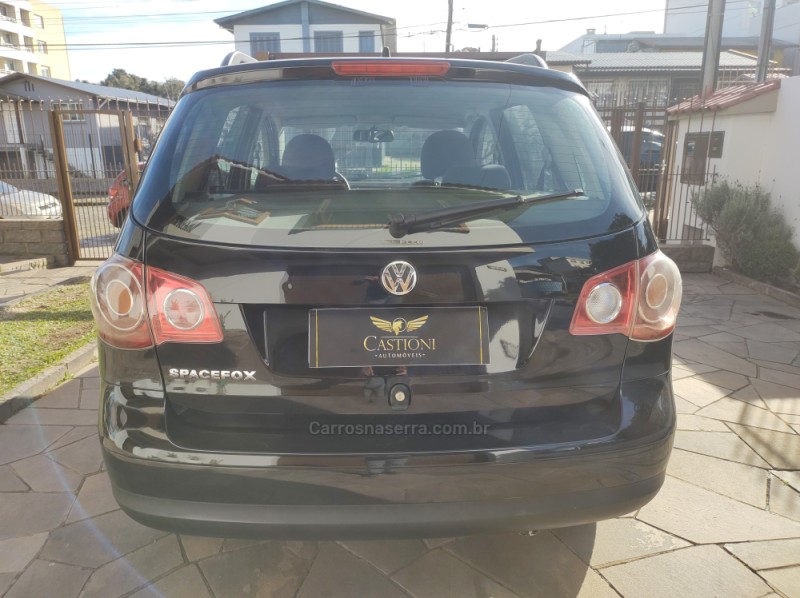 SPACEFOX 1.6 MI COMFORTLINE 8V FLEX 4P MANUAL - 2008 - CAXIAS DO SUL