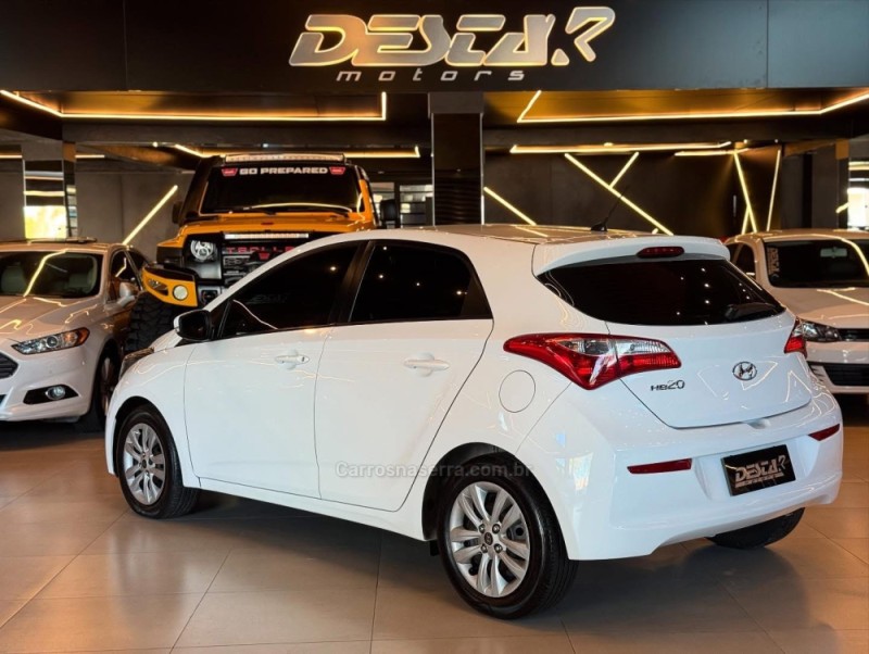 HB20 1.0 COMFORT 12V FLEX 4P MANUAL - 2016 - NOVO HAMBURGO
