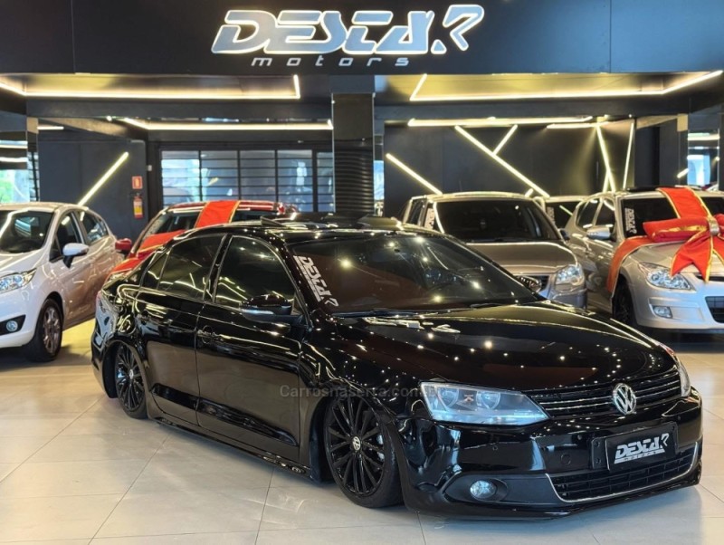 JETTA 2.0 COMFORTLINE FLEX 4P MANUAL - 2011 - NOVO HAMBURGO