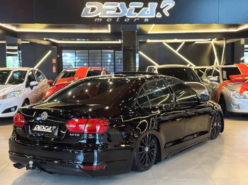 JETTA 2.0 COMFORTLINE FLEX 4P MANUAL - 2011 - NOVO HAMBURGO