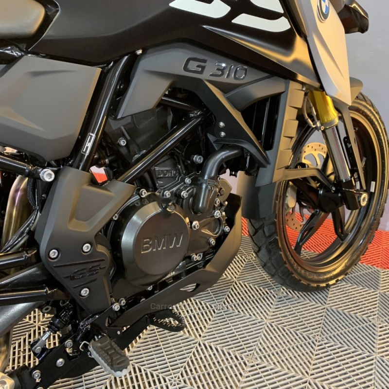 G 310GS  - 2024 - PORTãO