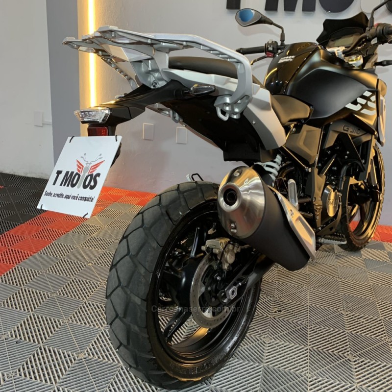 G 310GS  - 2024 - PORTãO
