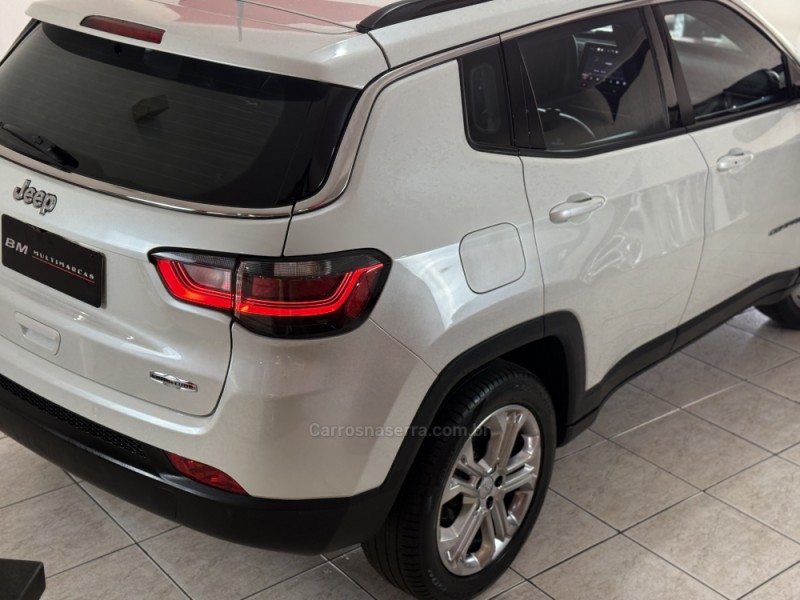 COMPASS 1.3 LONGITUDE T270 16V TURBO 4X2 FLEX 4P AUTOMÁTICO - 2022 - GUAPORé