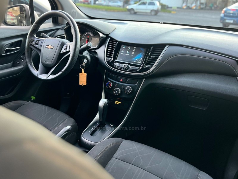 TRACKER 1.4 16V TURBO FLEX LT AUTOMÁTICO - 2018 - MONTENEGRO