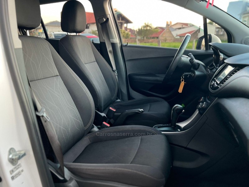 TRACKER 1.4 16V TURBO FLEX LT AUTOMÁTICO - 2018 - MONTENEGRO
