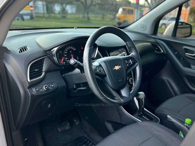 TRACKER 1.4 16V TURBO FLEX LT AUTOMÁTICO - 2018 - MONTENEGRO