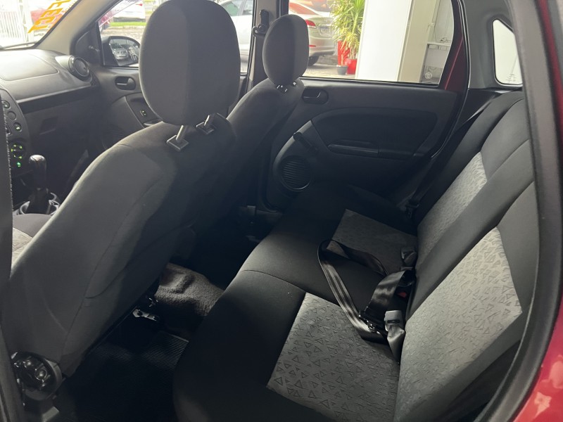 FIESTA 1.6 SE SEDAN 16V FLEX 4P MANUAL - 2011 - PORTãO