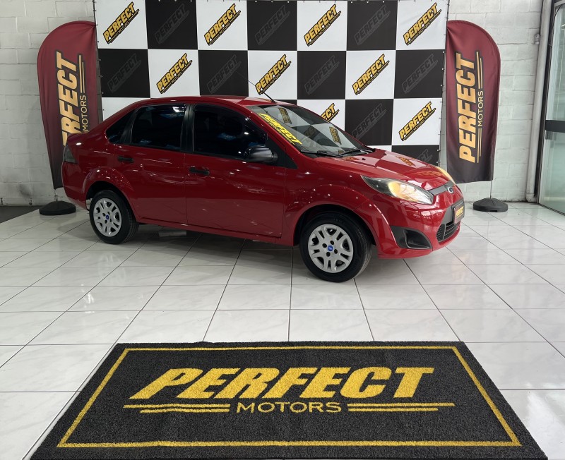 FIESTA 1.6 SE SEDAN 16V FLEX 4P MANUAL - 2011 - PORTãO