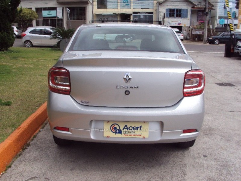 LOGAN 1.0 LIFE 12V FLEX 4P MANUAL - 2022 - CAXIAS DO SUL