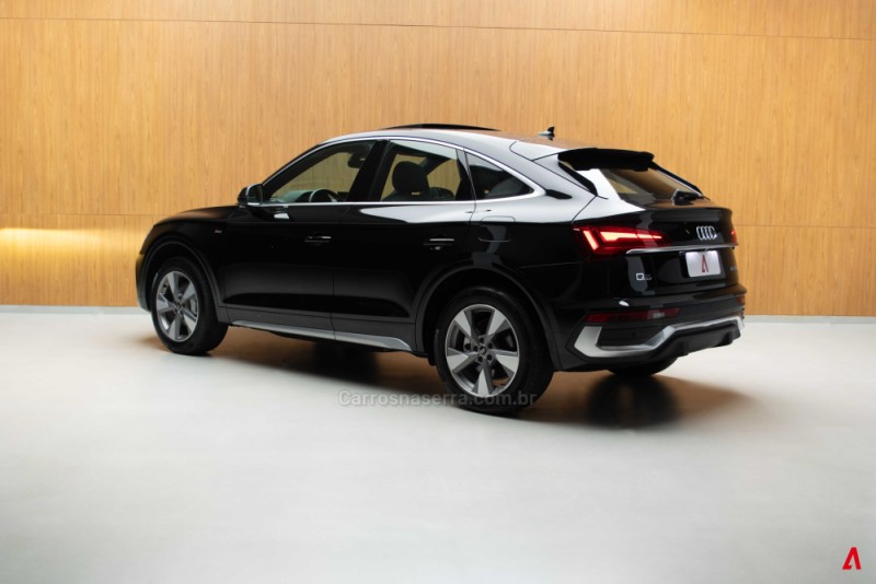 Q5 2.0 TFSI PERFORMANCE BLACK QUATTRO HÍBRIDO 4P AUTOMÁTICO - 2023 - GARIBALDI