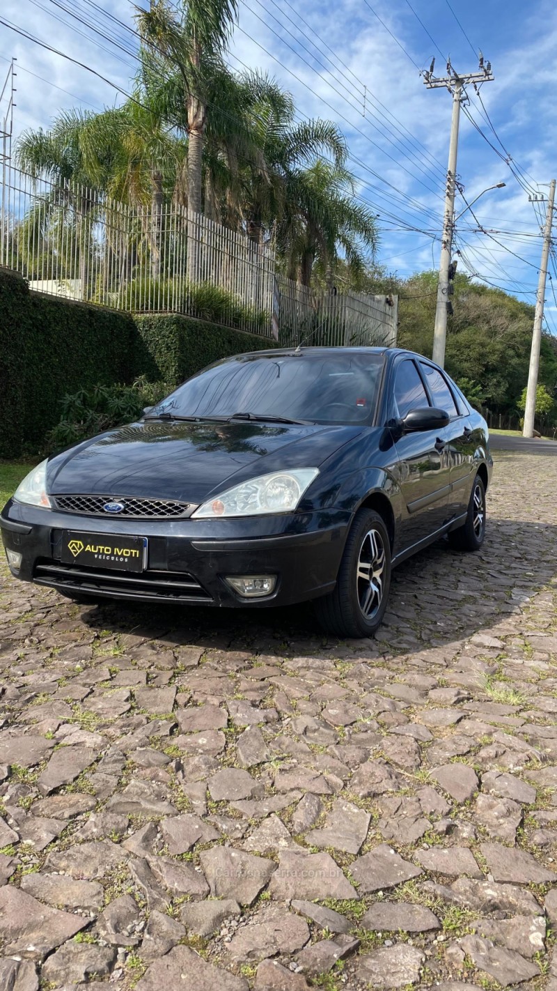FOCUS 1.6 8V GASOLINA 4P MANUAL - 2008 - IVOTI
