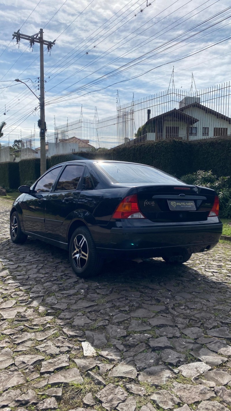 FOCUS 1.6 8V GASOLINA 4P MANUAL - 2008 - IVOTI