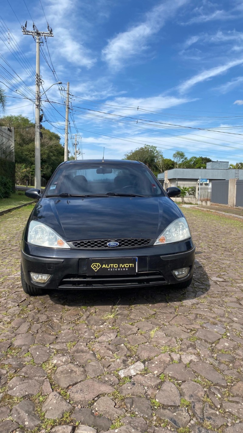 FOCUS 1.6 8V GASOLINA 4P MANUAL - 2008 - IVOTI