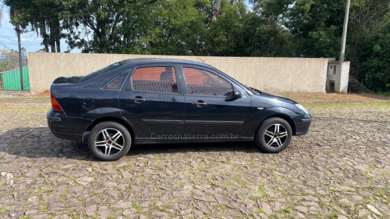 FOCUS 1.6 8V GASOLINA 4P MANUAL - 2008 - IVOTI