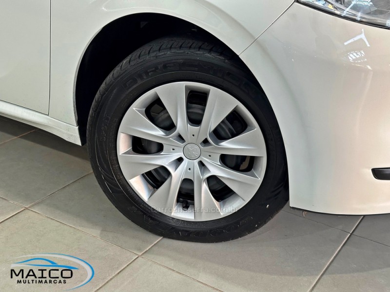 208 1.5 ACTIVE 8V FLEX 4P MANUAL - 2014 - NOVO HAMBURGO