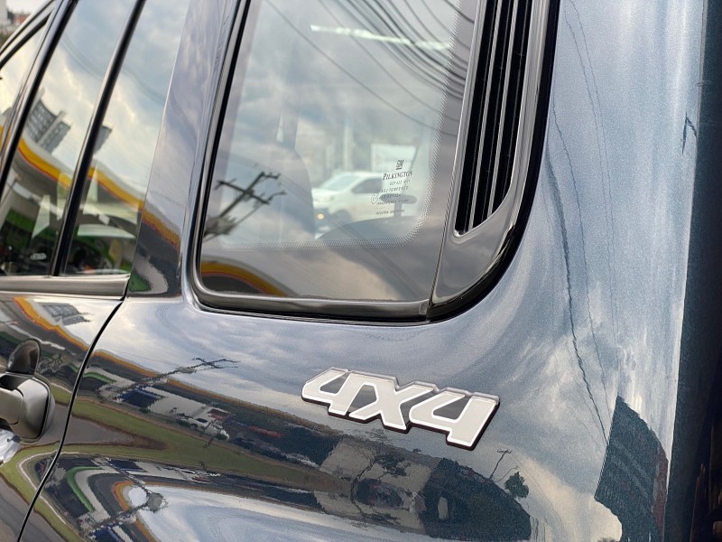 TRACKER 2.0 4X4 16V GASOLINA 4P MANUAL - 2009 - CAXIAS DO SUL