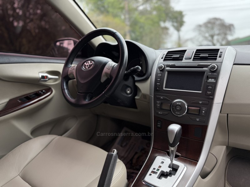 COROLLA 2.0 ALTIS 16V FLEX 4P AUTOMÁTICO - 2014 - PAROBé