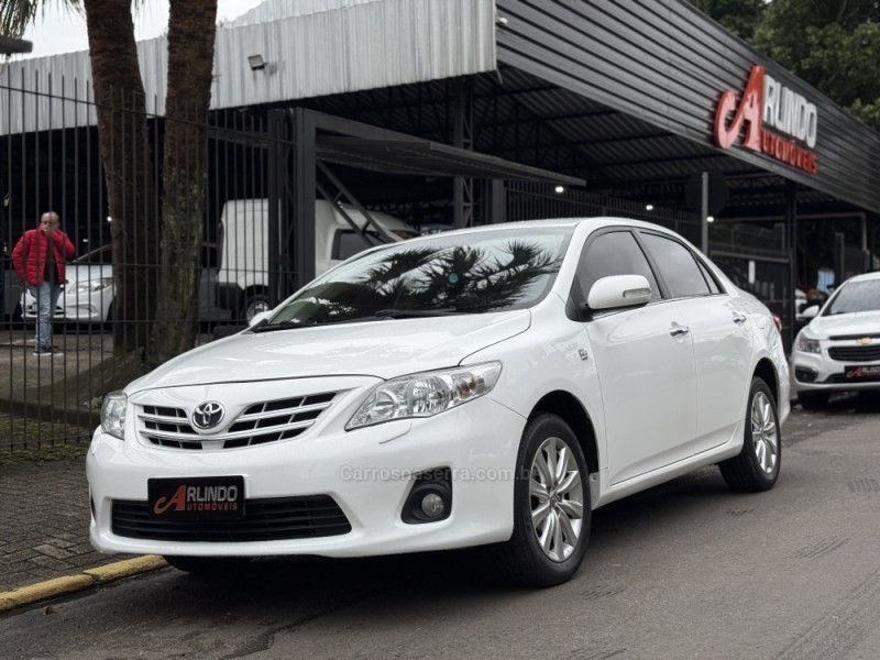COROLLA 2.0 ALTIS 16V FLEX 4P AUTOMÁTICO - 2014 - PAROBé