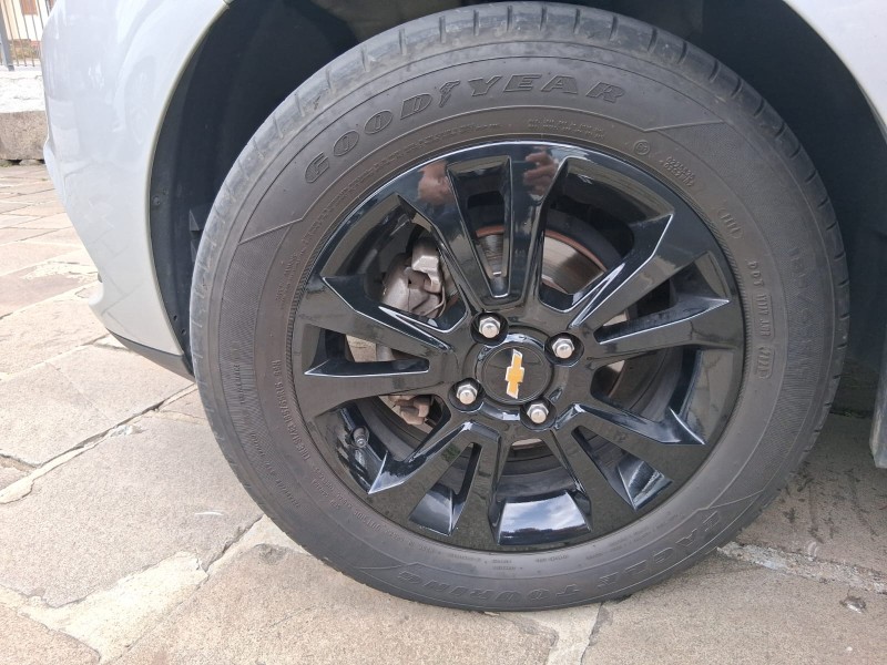 PRISMA 1.4 MPFI LTZ 8V FLEX 4P MANUAL - 2015 - CAXIAS DO SUL