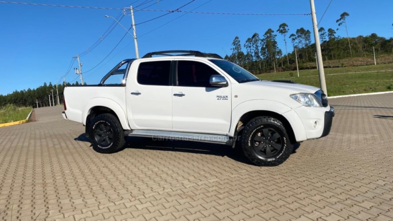 HILUX 2.7 SR 4X2 CD 16V GASOLINA 4P MANUAL - 2010 - IVOTI