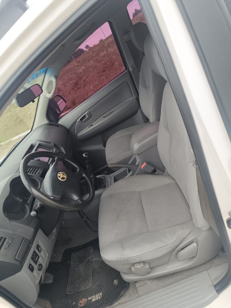 HILUX 2.7 SR 4X2 CD 16V GASOLINA 4P MANUAL - 2010 - IVOTI