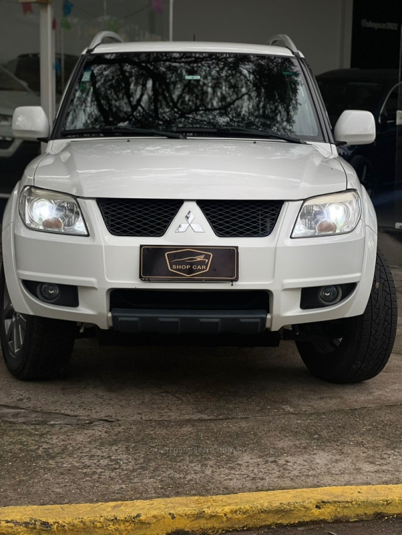 PAJERO TR4 2.0 4X2 16V GASOLINA 4P AUTOMÁTICO - 2015 - MONTENEGRO